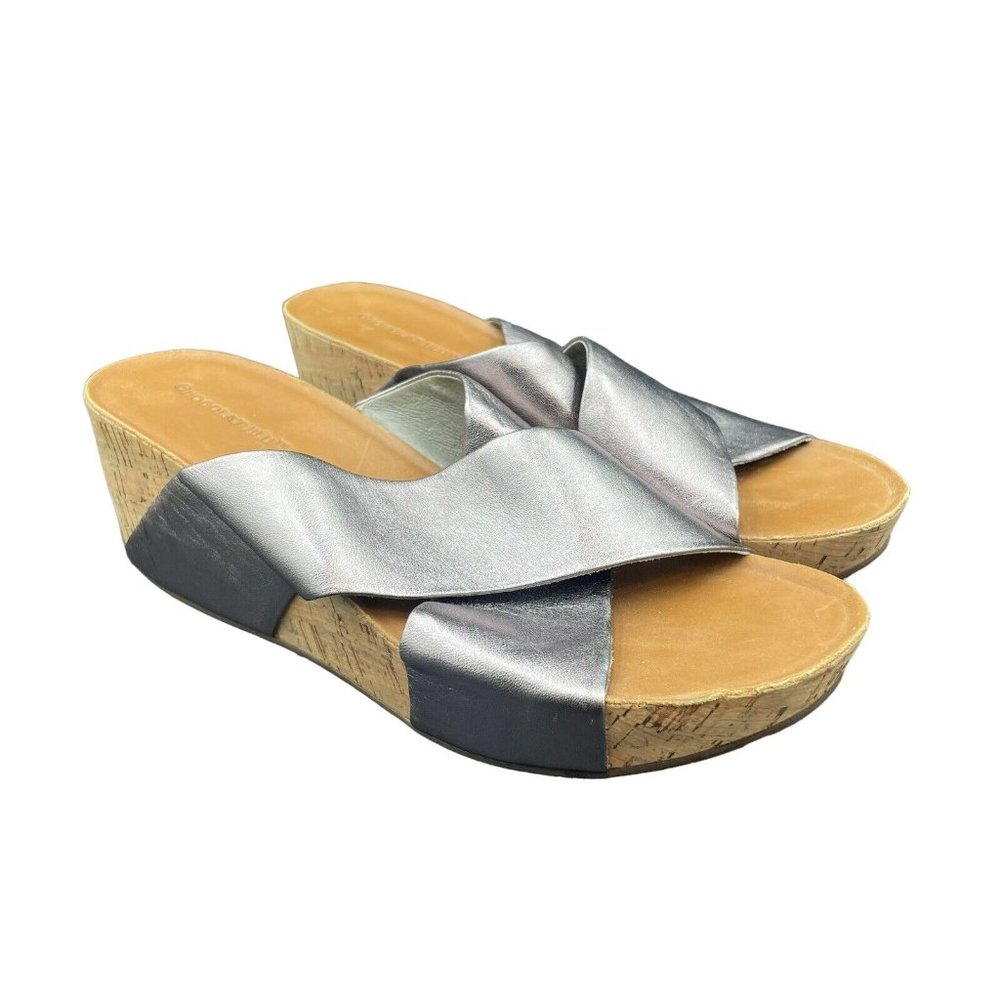 Chocolat Blu Mars Wedge Sandals Women’s 9.5 Silver Leather Straps Slides